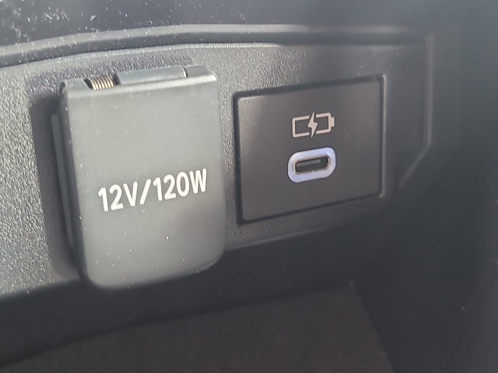 Used 2024 Toyota Corolla SE w/ Convenience Package FWD image 23