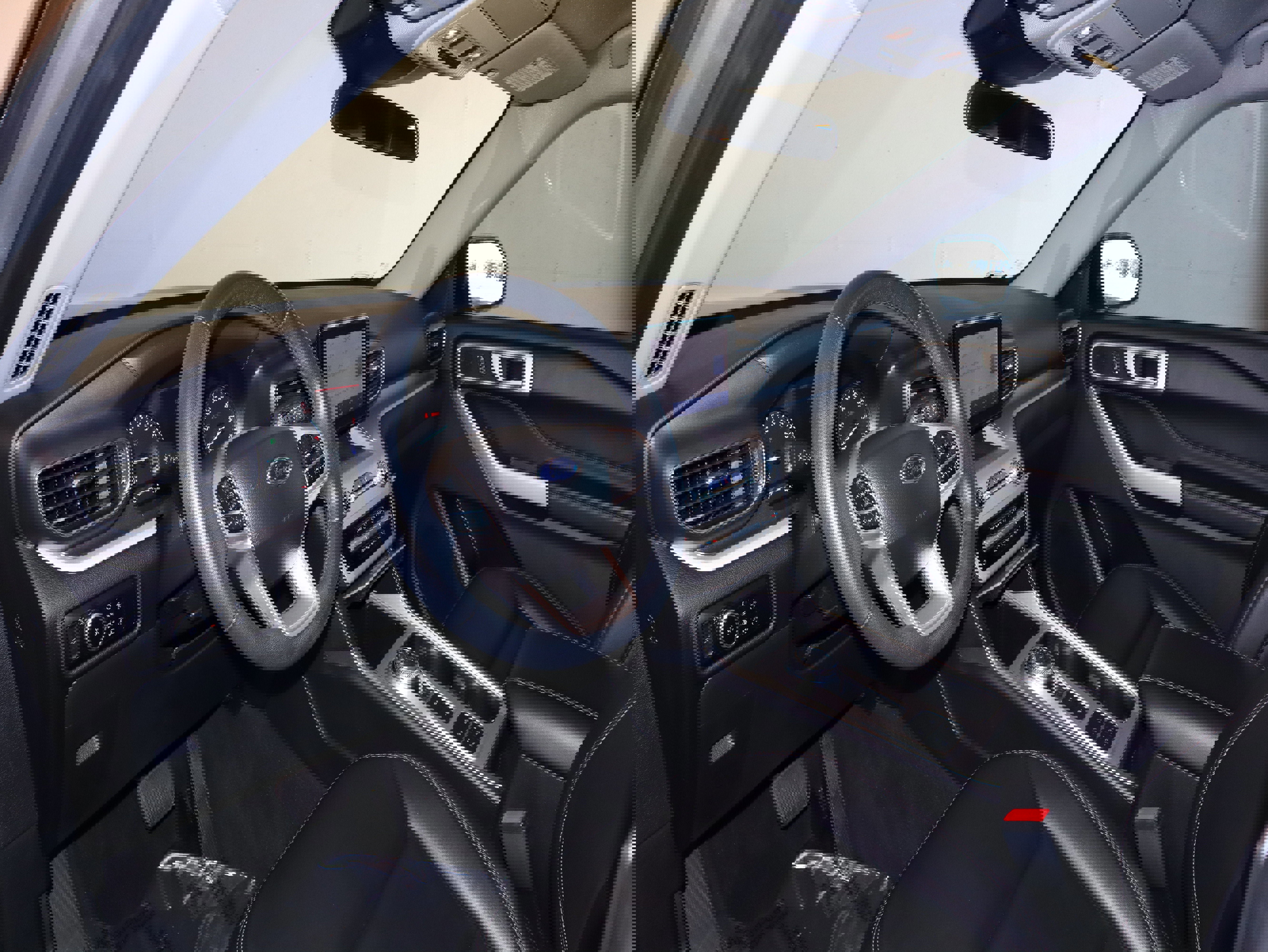 Certified 2023 Ford Explorer XLT w/ Equipment Group 202A image 21