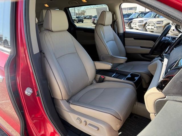 Used 2023 Honda Odyssey Elite image 14