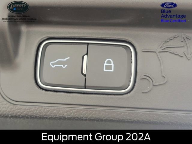 Certified 2023 Ford Explorer XLT w/ Equipment Group 202A AWD/4WD image 18