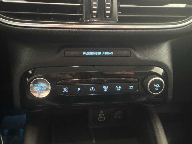 Certified 2024 Ford Escape Platinum AWD/4WD image 10