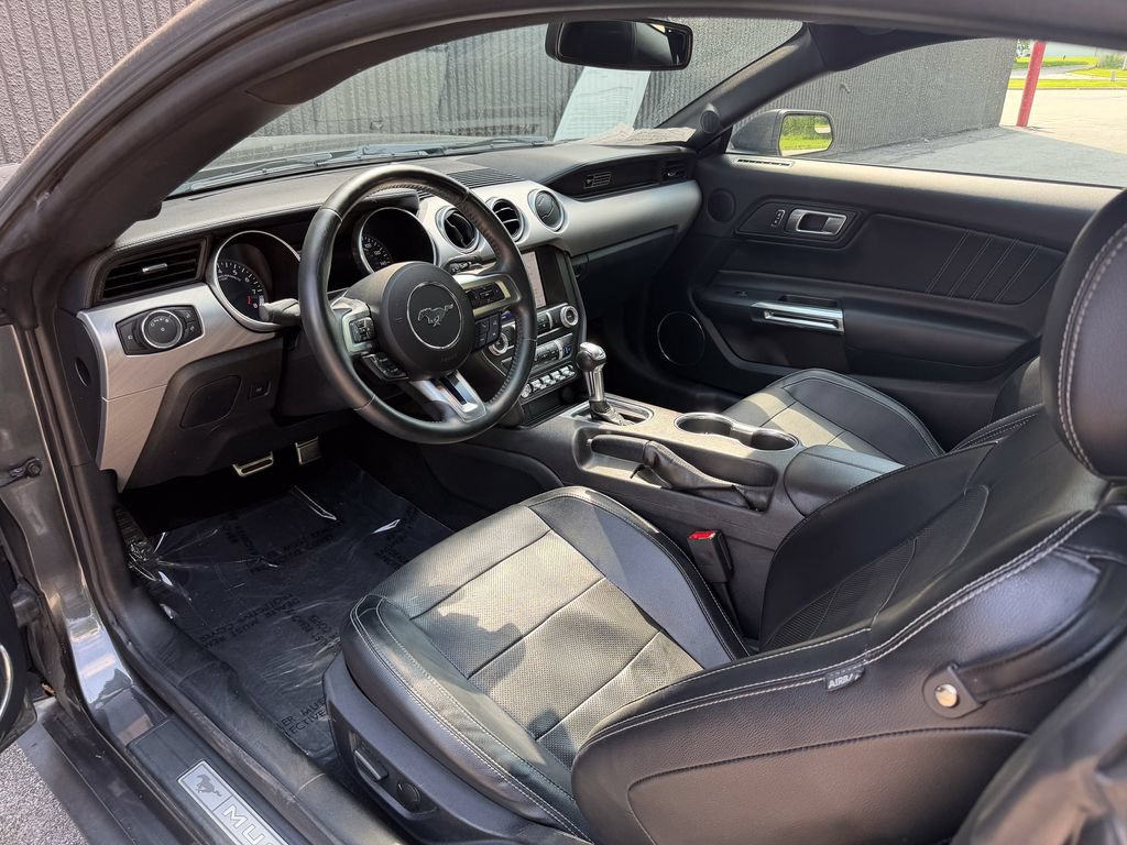 Certified 2020 Ford Mustang GT Premium w/ Black Accent Package RWD image 10