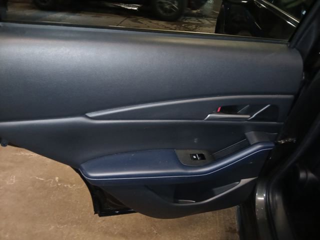 Used 2021 MAZDA CX-30 AWD 2.5 S w/ Select Package image 39