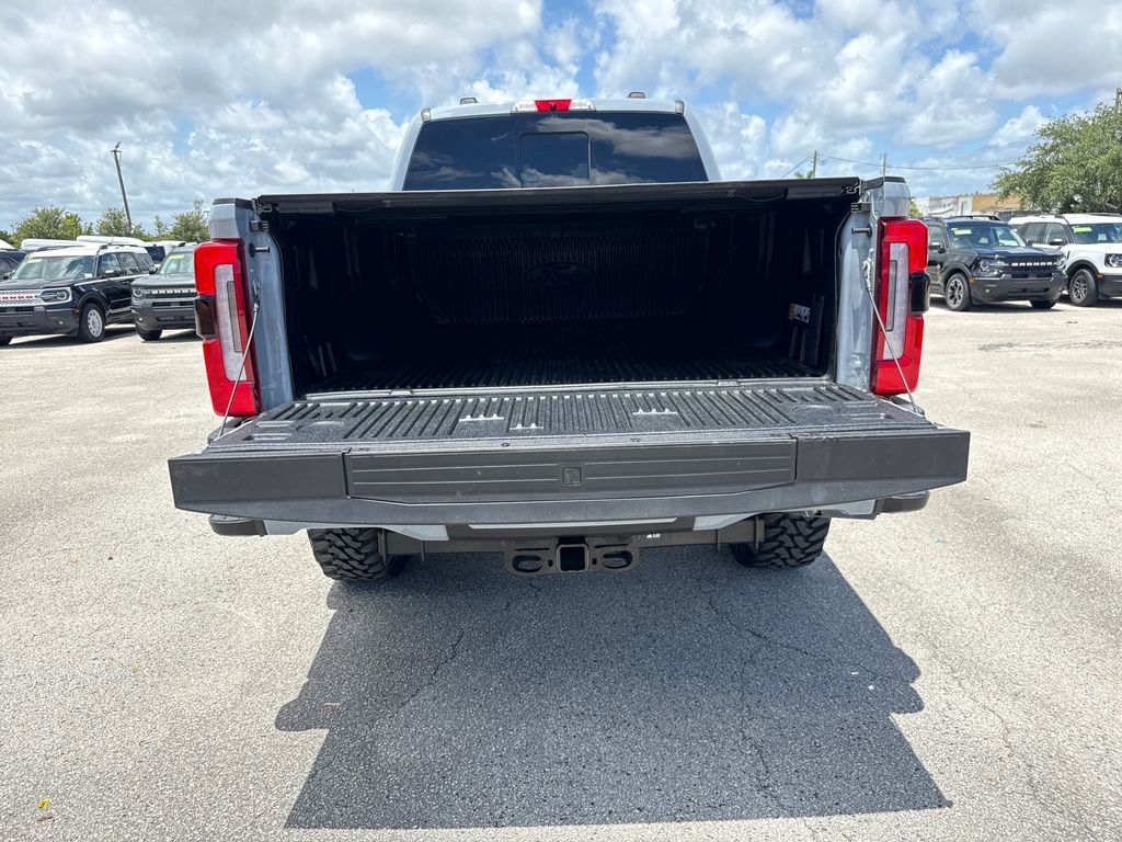 Certified 2025 Ford F250 Platinum AWD/4WD image 32