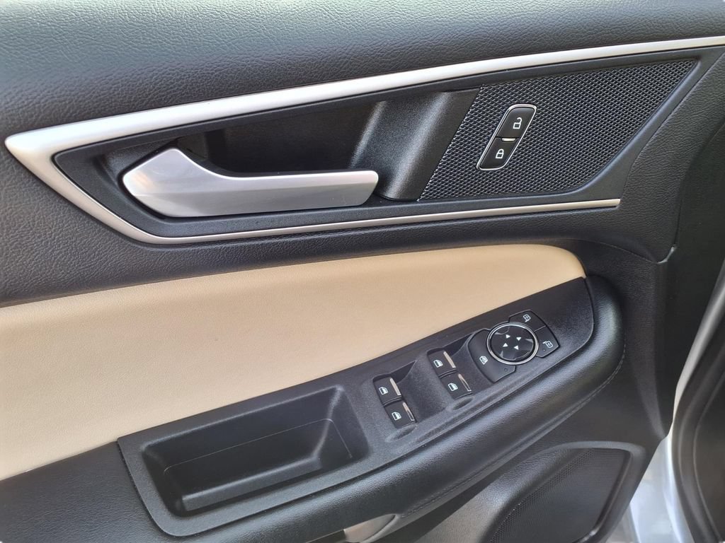 Certified 2022 Ford Edge SEL w/ Convenience Package AWD/4WD image 23