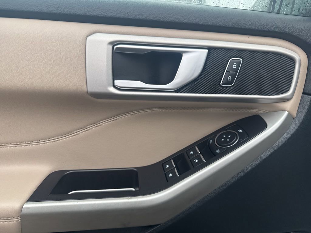 Certified 2023 Ford Explorer XLT w/ Equipment Group 202A image 22