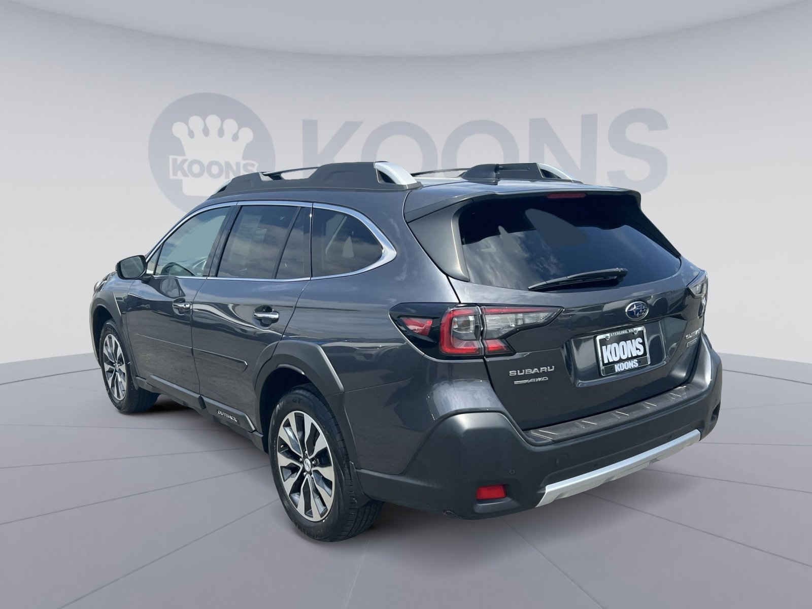 Used 2023 Subaru Outback Touring AWD/4WD image 8