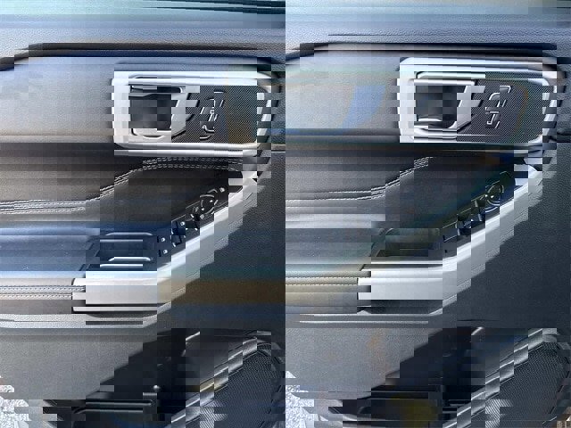 Certified 2023 Ford Explorer XLT image 27