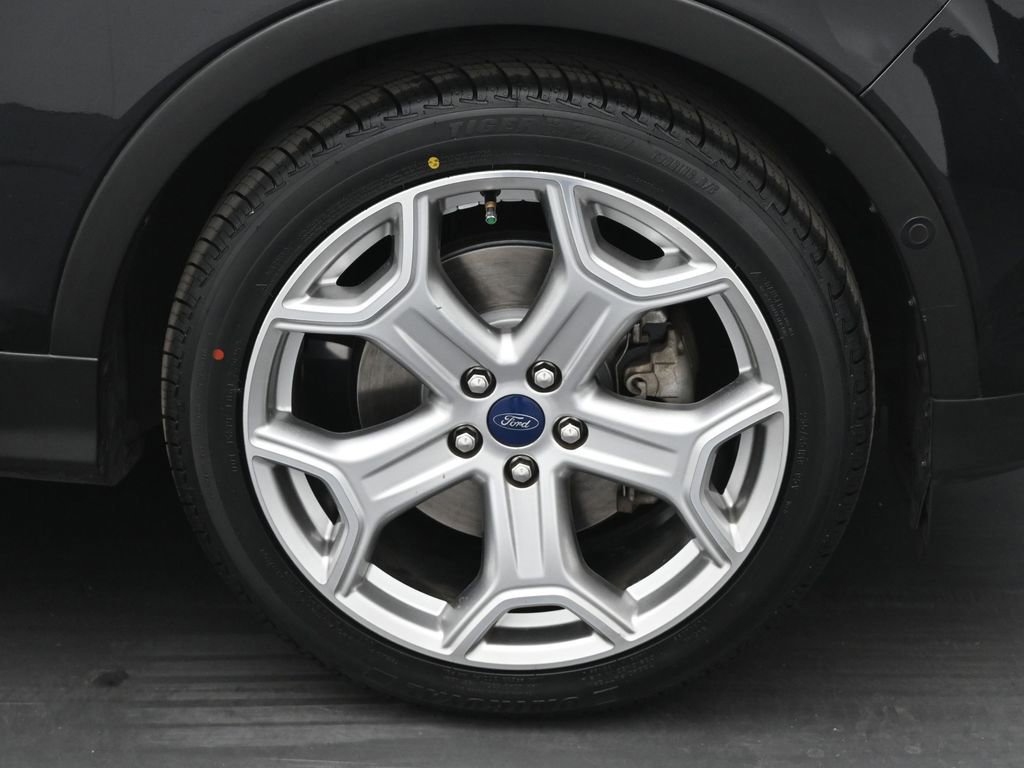 Certified 2017 Ford Escape Titanium w/ Equipment Group 301A image 33