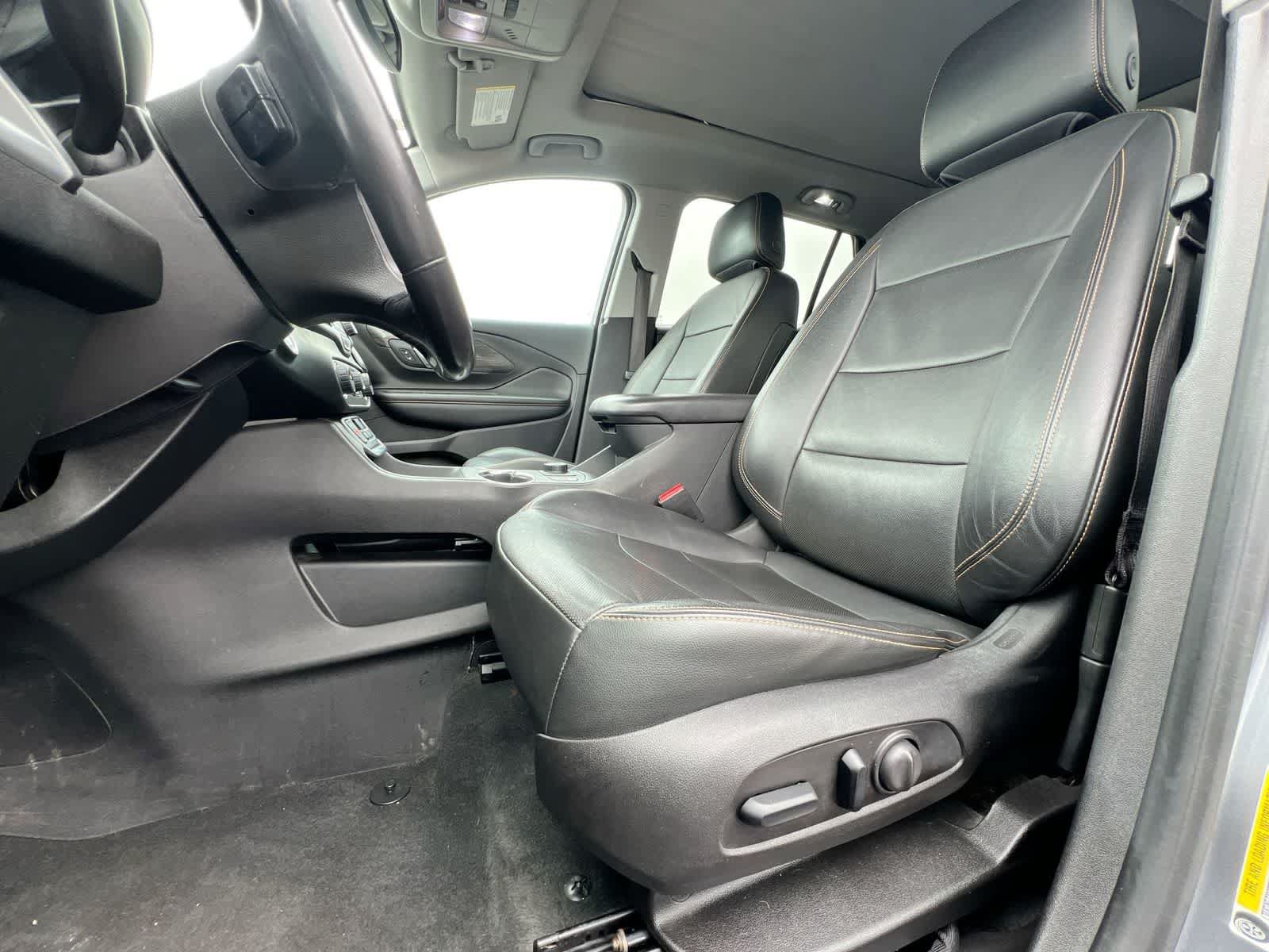 Used 2018 GMC Terrain SLT w/ Preferred Package FWD image 16