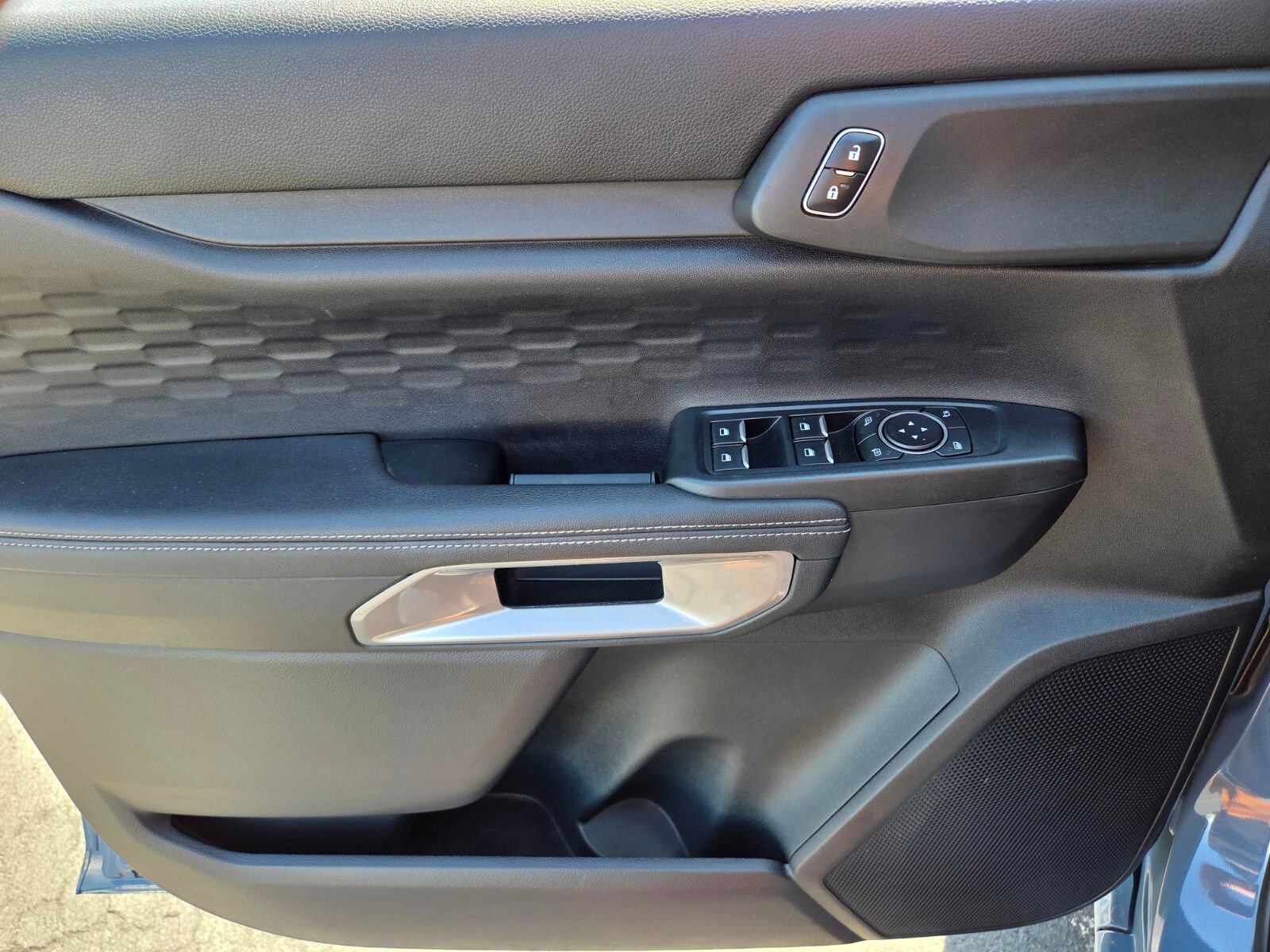 Certified 2024 Ford Ranger XLT w/ Technology Package RWD image 17