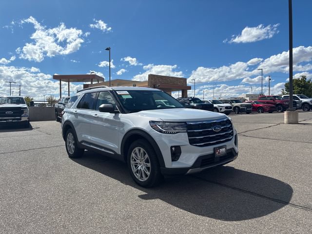 Certified 2025 Ford Explorer Active w/ Active Comfort Package AWD/4WD image 7
