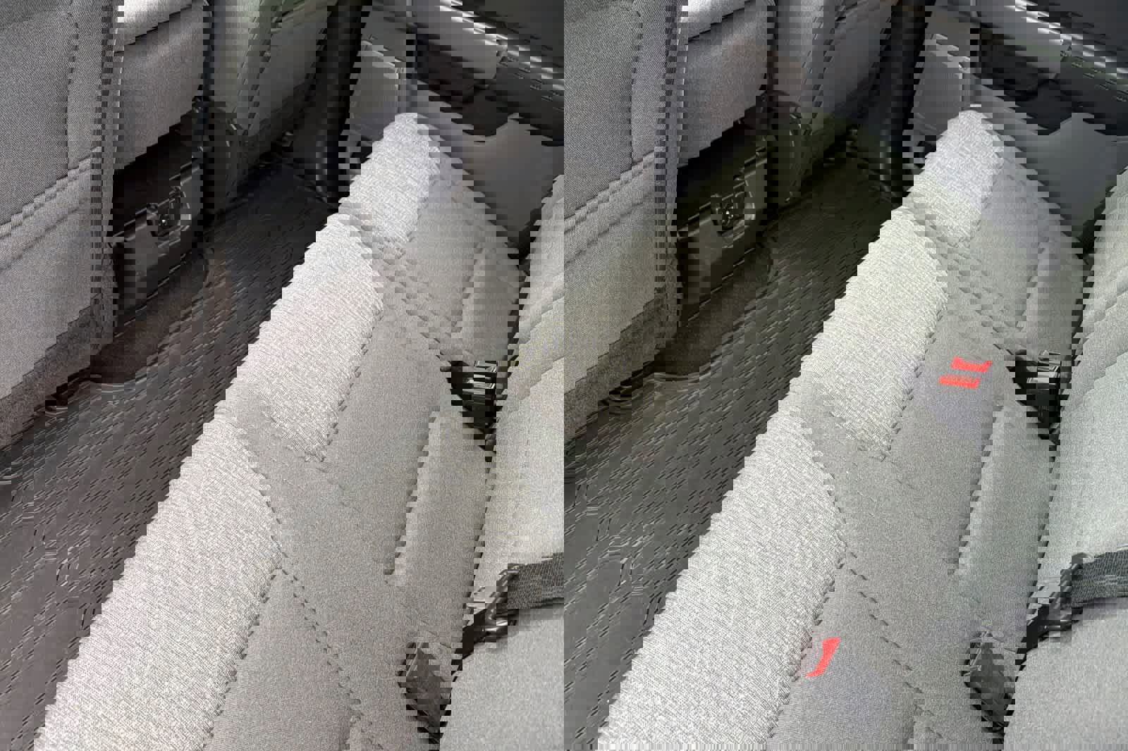 Certified 2021 Ford F150 XLT w/ Equipment Group 302A High image 10