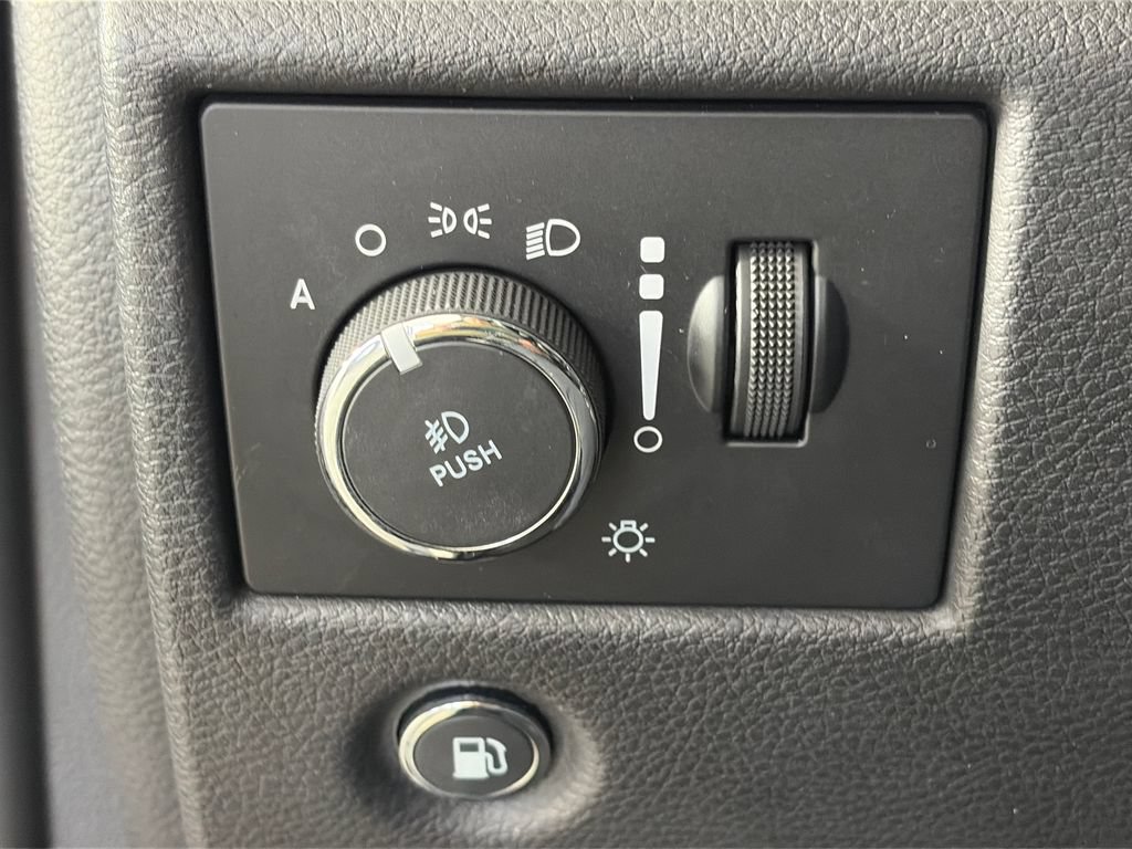 Used 2020 Jeep Grand Cherokee Limited X AWD/4WD image 24
