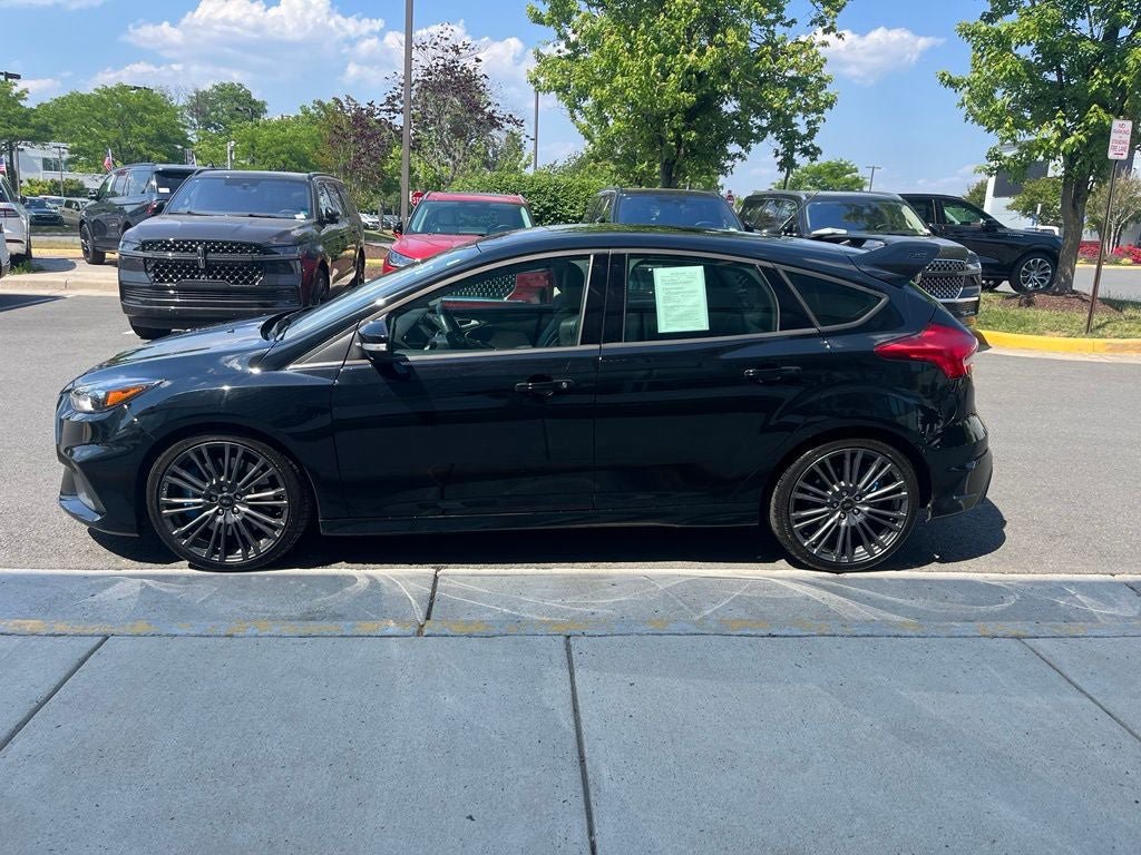 Certified 2017 Ford Focus RS AWD/4WD image 6