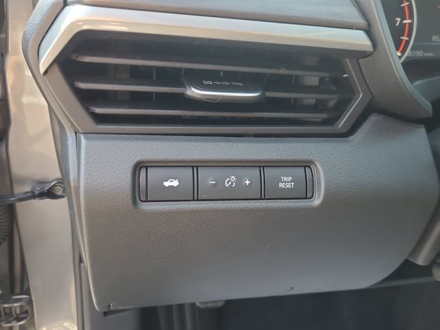 Used 2025 Nissan Altima 2.5 SV FWD image 23