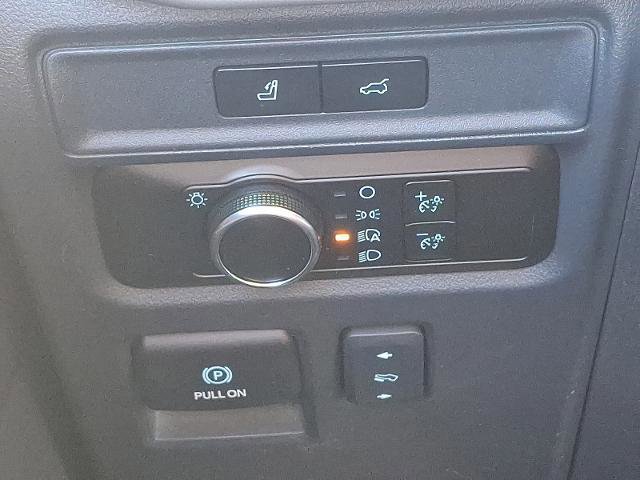 Certified 2024 Ford Expedition Max XLT image 24