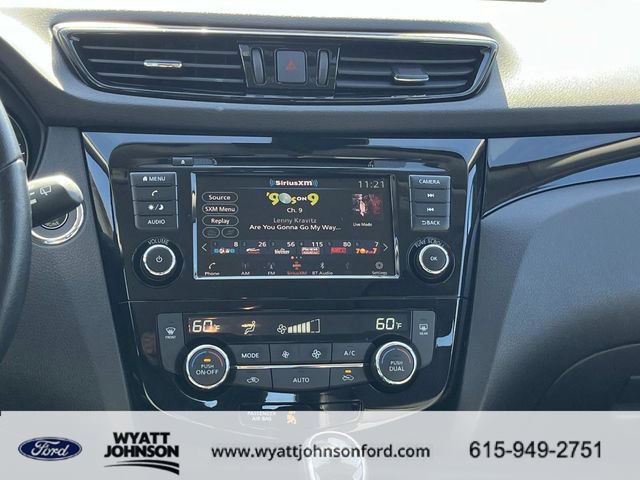 Used 2022 Nissan Rogue Sport SV w/ Technology Package image 15