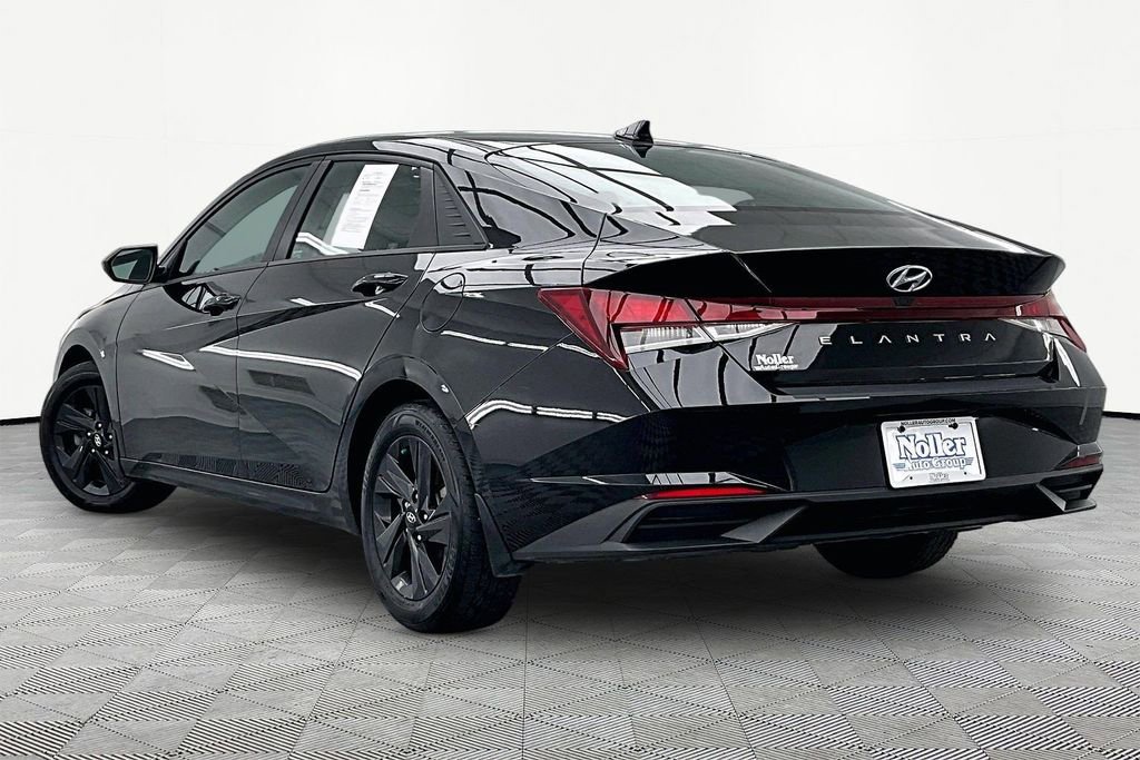 Used 2022 Hyundai Elantra SEL FWD image 13