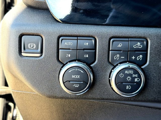 Used 2024 GMC Sierra 2500 SLT w/ SLT Premium Package AWD/4WD image 15