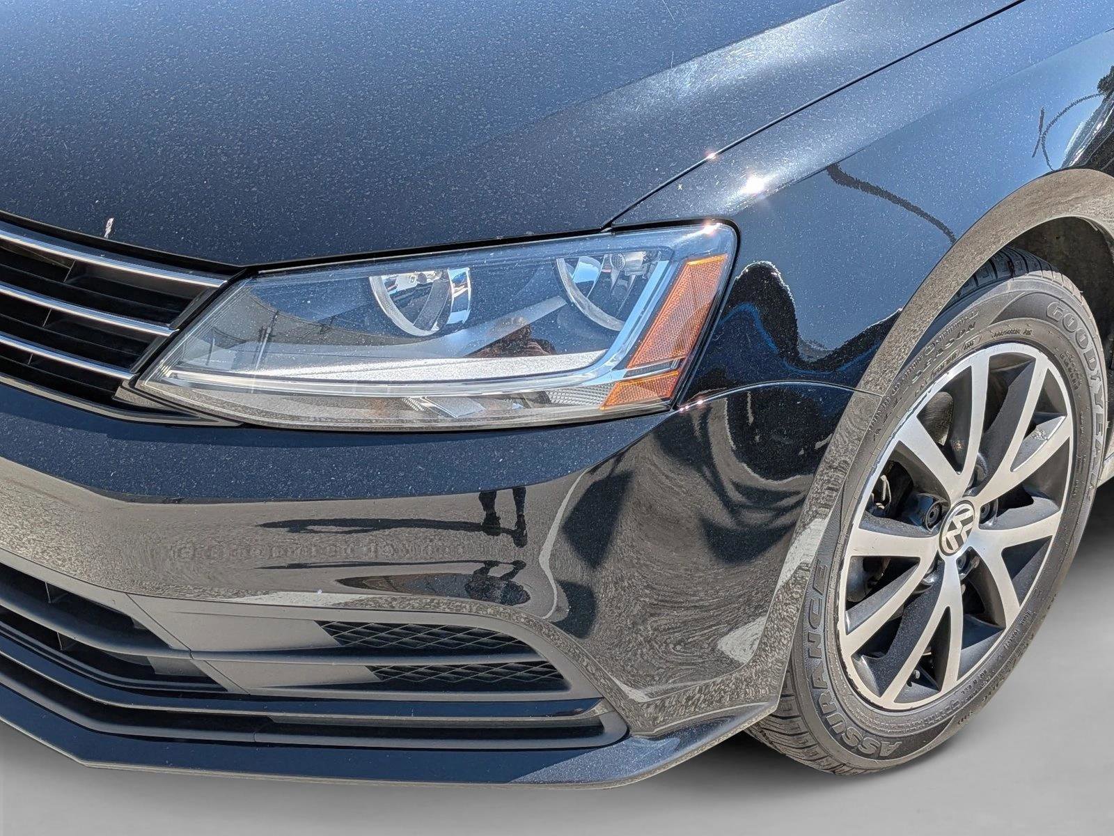Used 2017 Volkswagen Jetta SE FWD image 10