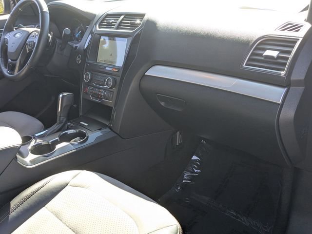 Certified 2017 Ford Explorer XLT w/ Equipment Group 202A image 30