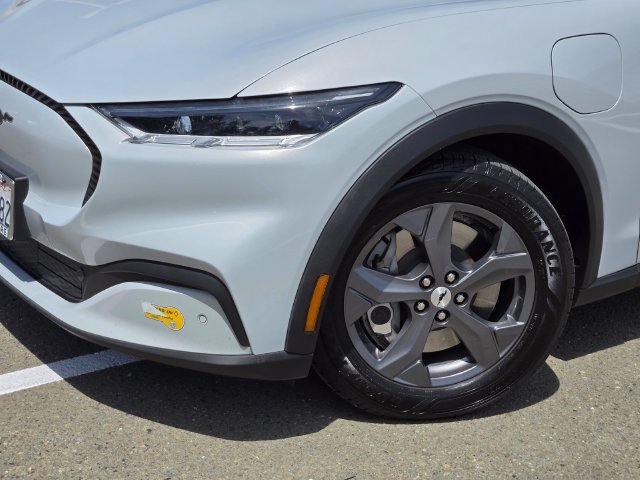 Certified 2021 Ford Mustang Mach-E Select RWD image 9