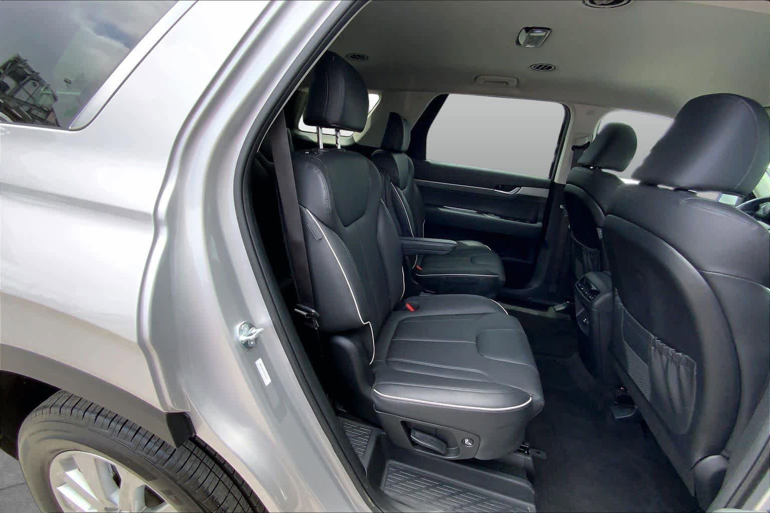 Used 2025 Hyundai Palisade SEL FWD image 18