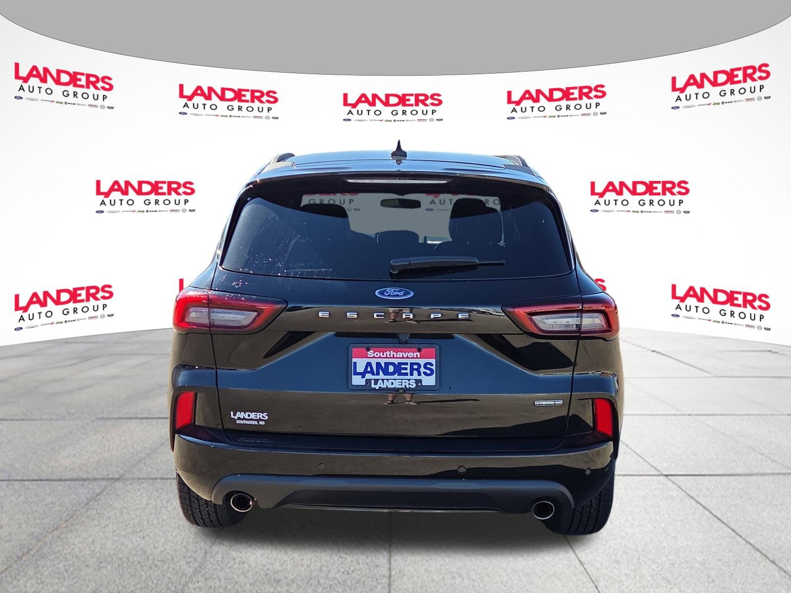 Certified 2024 Ford Escape ST-Line Select w/ Tech Pack #1 AWD/4WD image 4