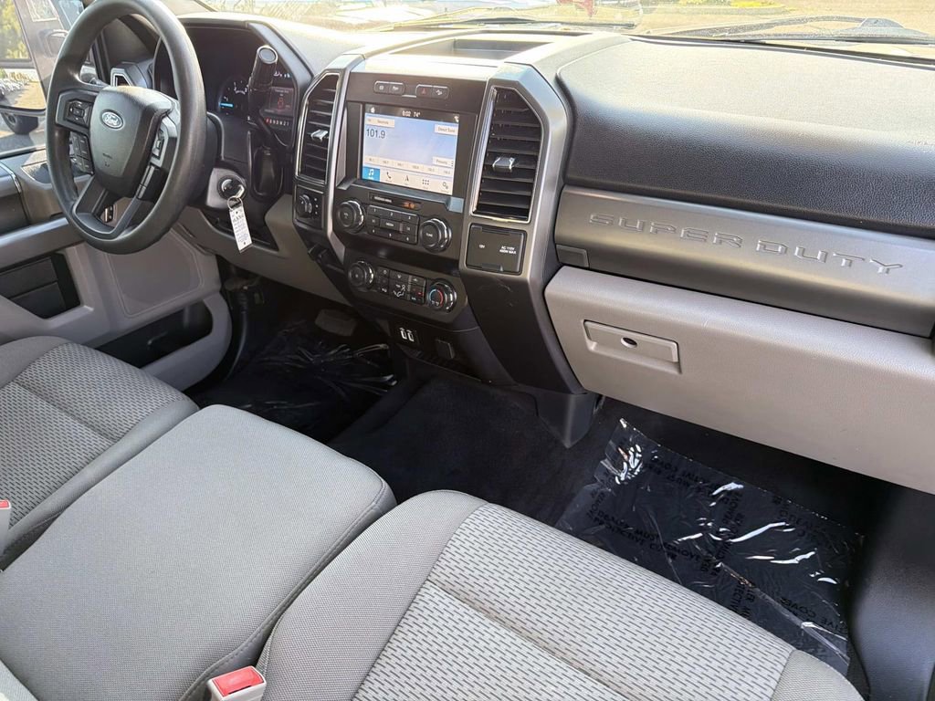 Certified 2019 Ford F250 XLT w/ XLT Premium Package image 24