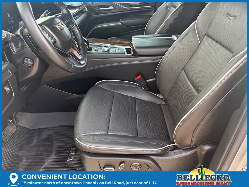 Used 2024 Cadillac Escalade ESV Premium Luxury AWD/4WD image 21