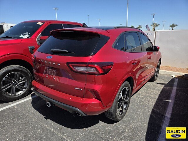 Certified 2023 Ford Escape ST-Line Select w/ Tech Pack #2 AWD/4WD image 2