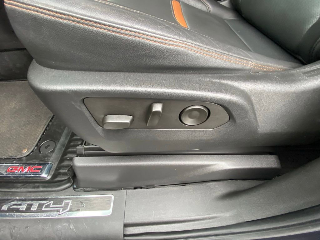 Used 2022 GMC Sierra 1500 AT4 w/ AT4 Preferred Package AWD/4WD image 10