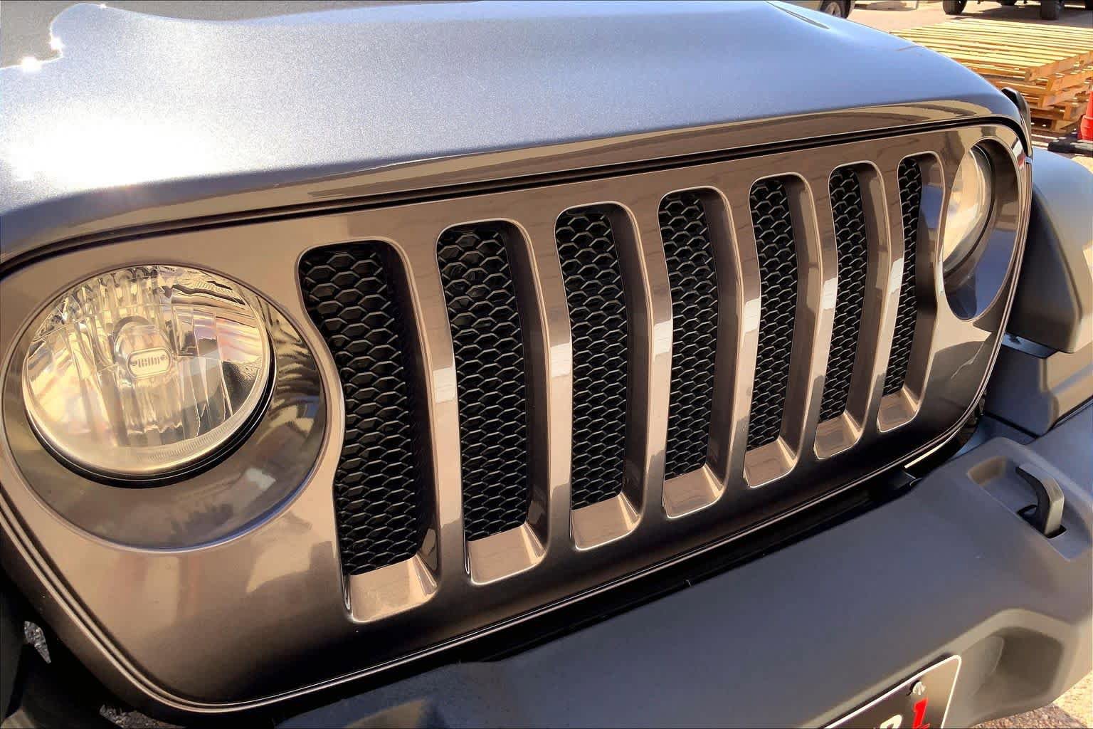 Used 2023 Jeep Wrangler Sport AWD/4WD image 30