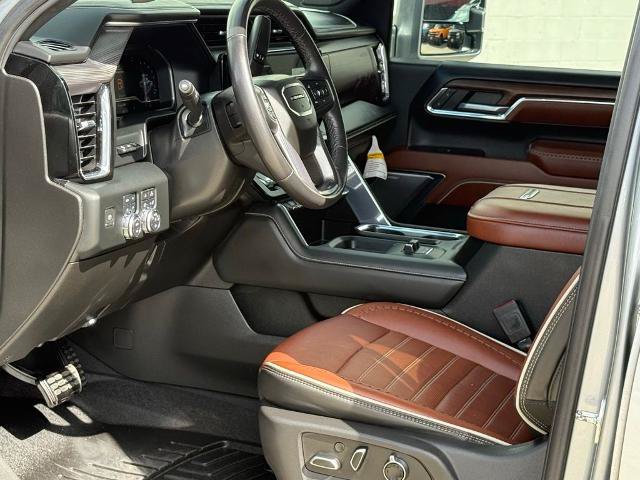Used 2024 GMC Sierra 2500 Denali Ultimate AWD/4WD image 5