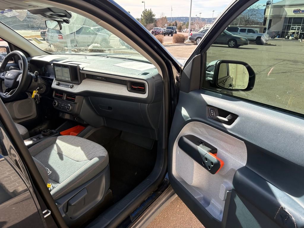 Certified 2022 Ford Maverick XLT w/ XLT Luxury Package image 24