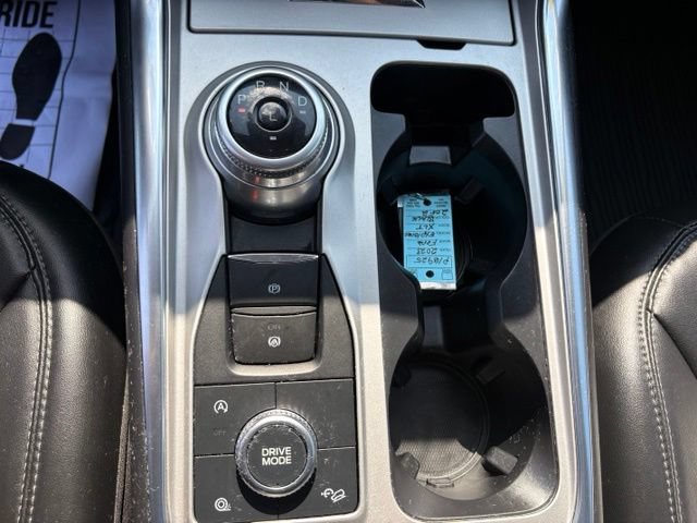 Certified 2023 Ford Explorer XLT w/ Equipment Group 202A AWD/4WD image 23
