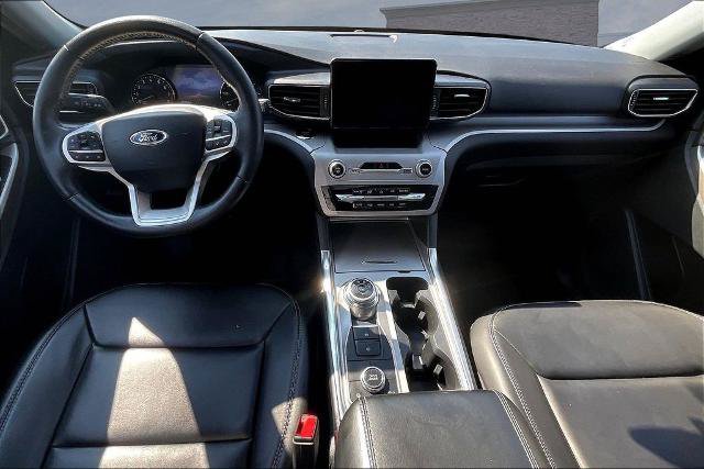 Certified 2023 Ford Explorer XLT w/ Equipment Group 202A AWD/4WD image 8