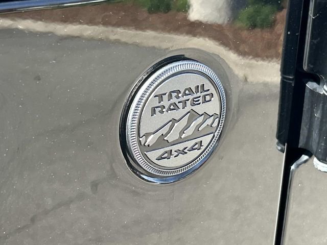 Used 2023 Jeep Gladiator Sport image 10