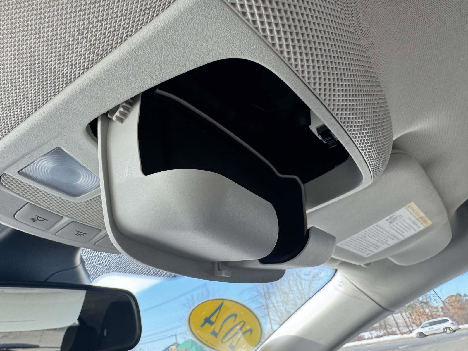 Certified 2024 Ford Edge SE image 33