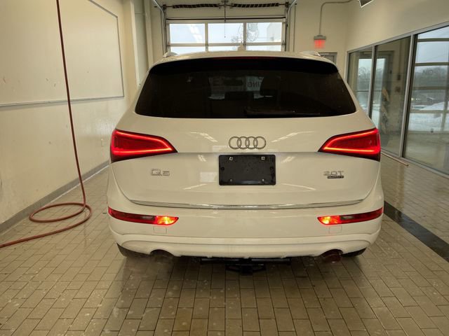 Used 2017 Audi Q5 2.0T Premium image 12