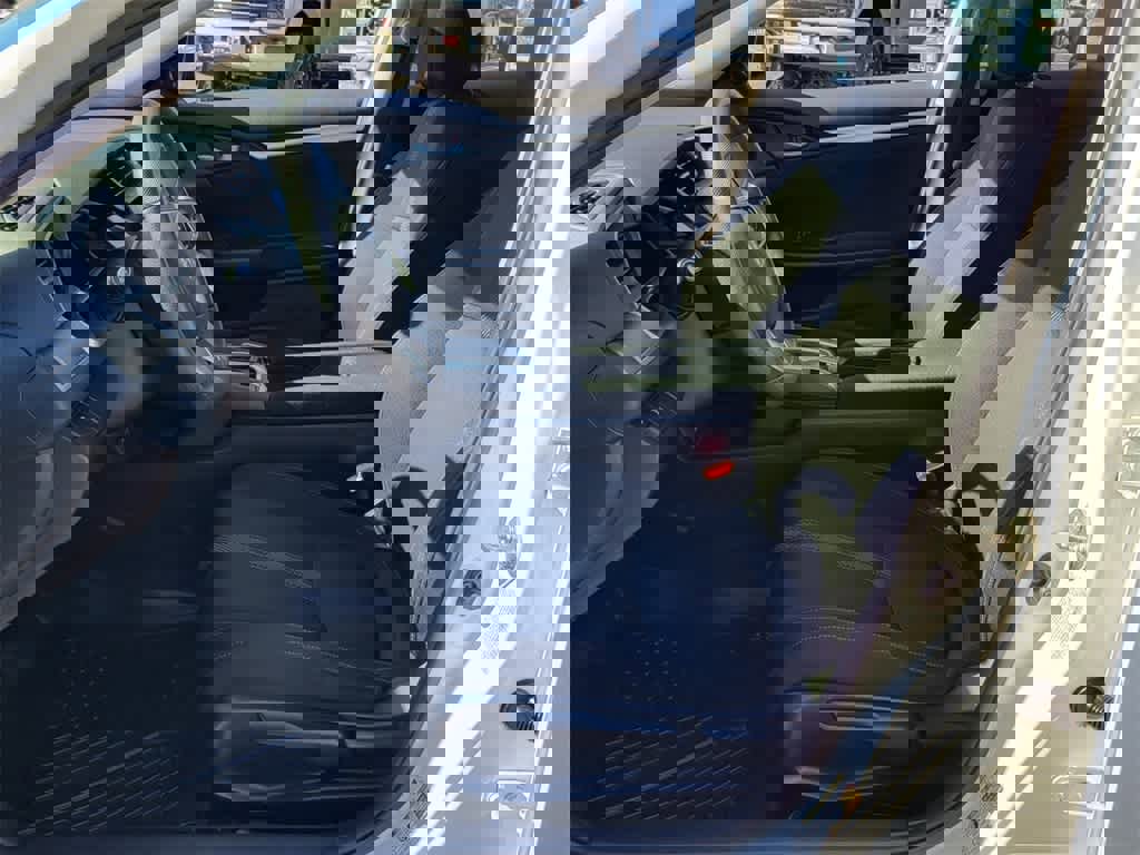 Used 2017 Honda Civic EX-T image 10