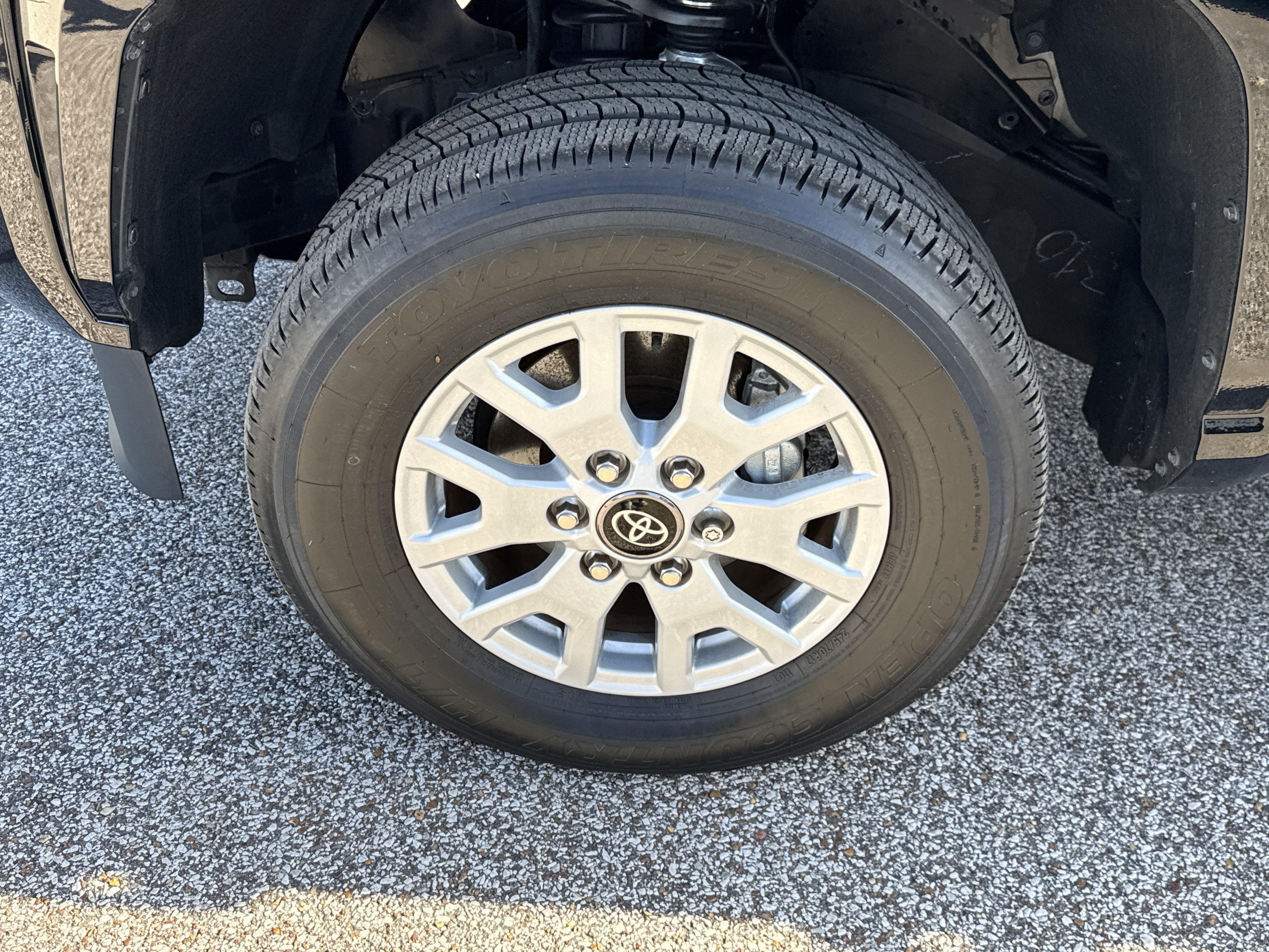 Used 2025 Toyota Tacoma SR image 11