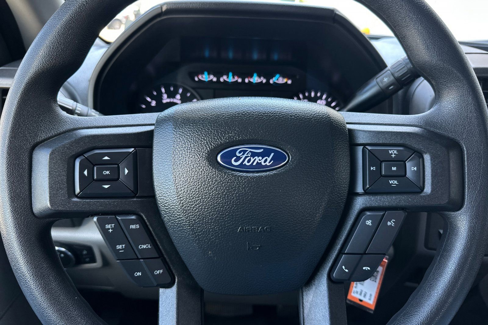 Certified 2022 Ford F250 XL w/ Power Equipment Group image 20