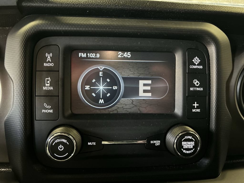 Used 2018 Jeep Wrangler Sport AWD/4WD image 18