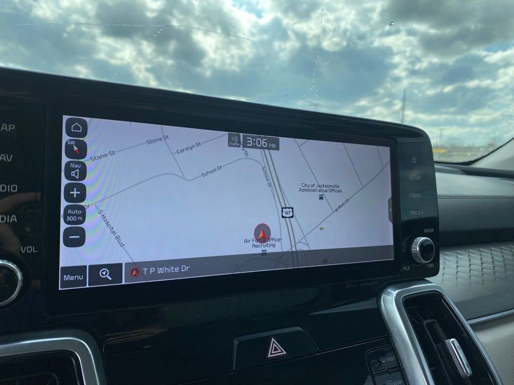 Used 2021 Kia Sorento SX image 19