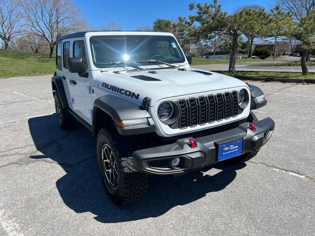 Used 2025 Jeep Wrangler Unlimited Rubicon AWD/4WD image 11