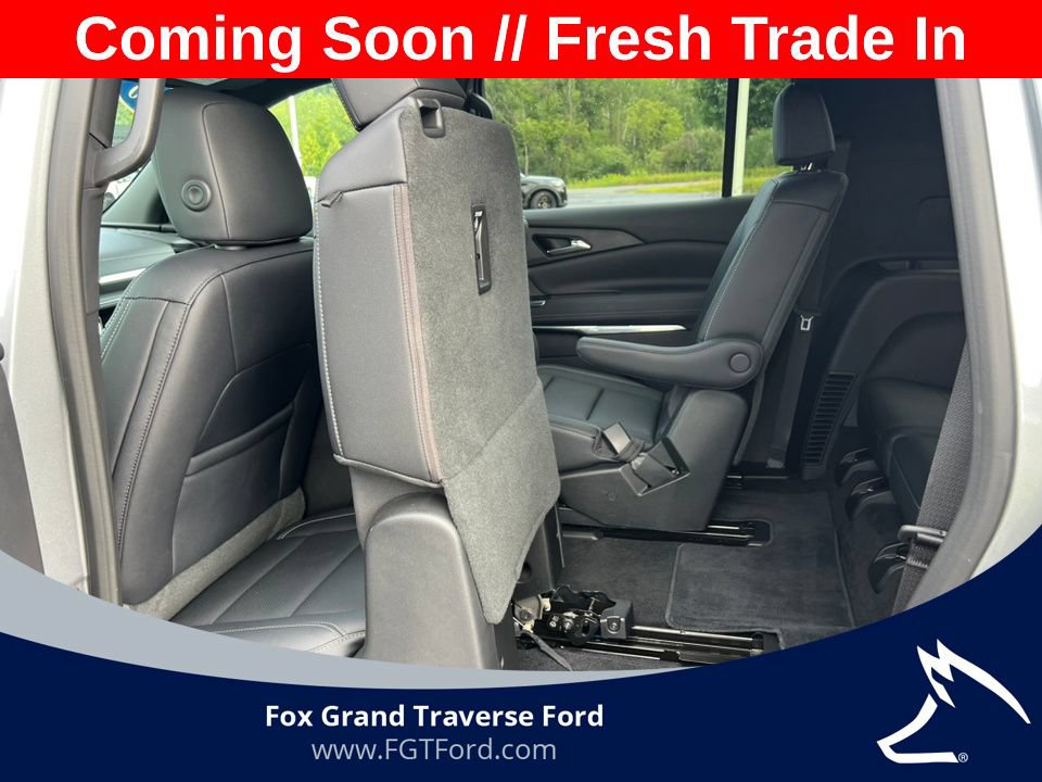 Used 2026 Chevrolet Traverse LT AWD/4WD image 5