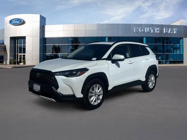 Used 2022 Toyota Corolla Cross LE w/ Moonroof Package FWD image 1