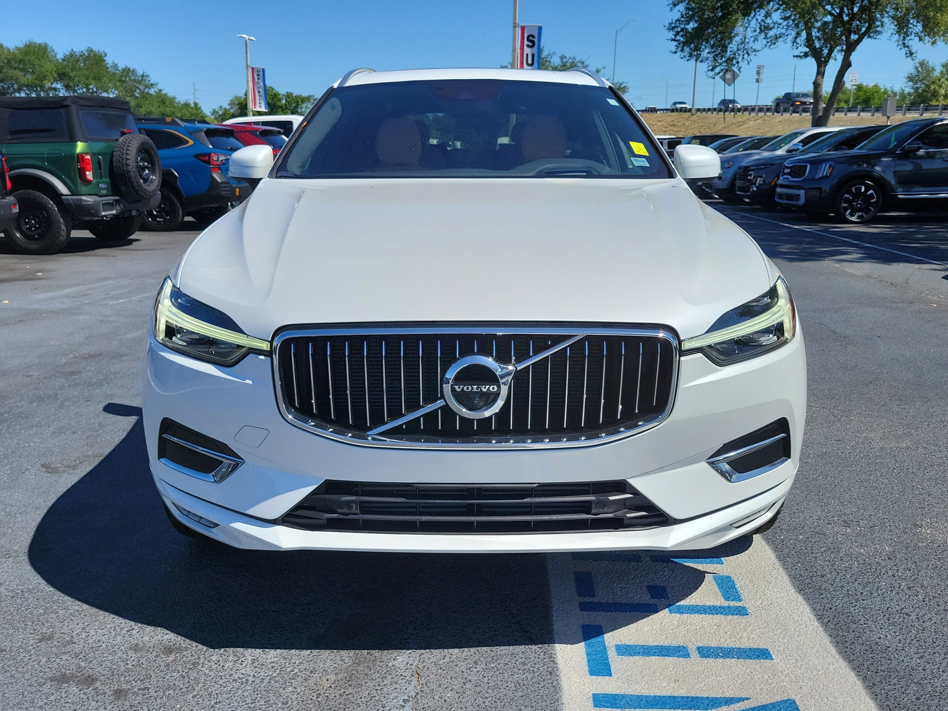Used 2021 Volvo XC60 T5 Inscription FWD image 2